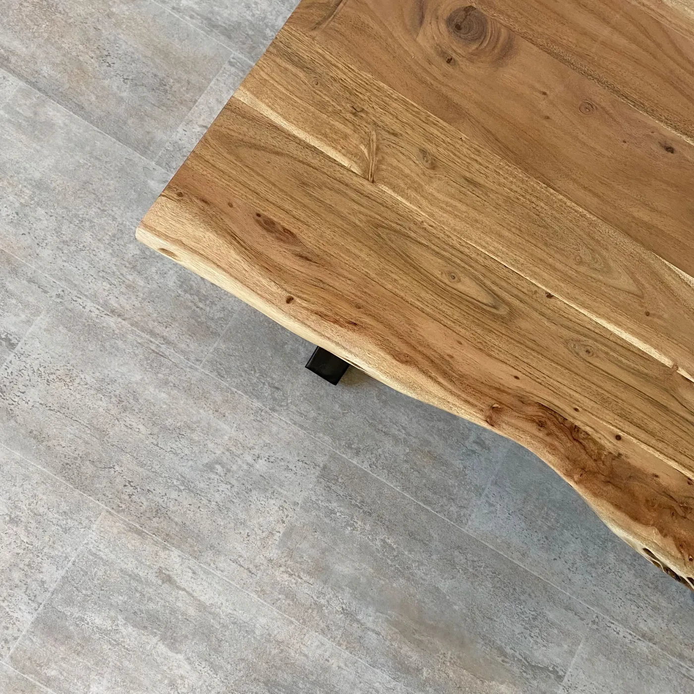 Solid acacia coffee table – 2.6 cm top — Photo 2