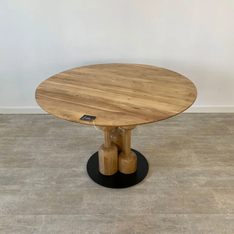 Barcelona acacia dining table — Photo 2