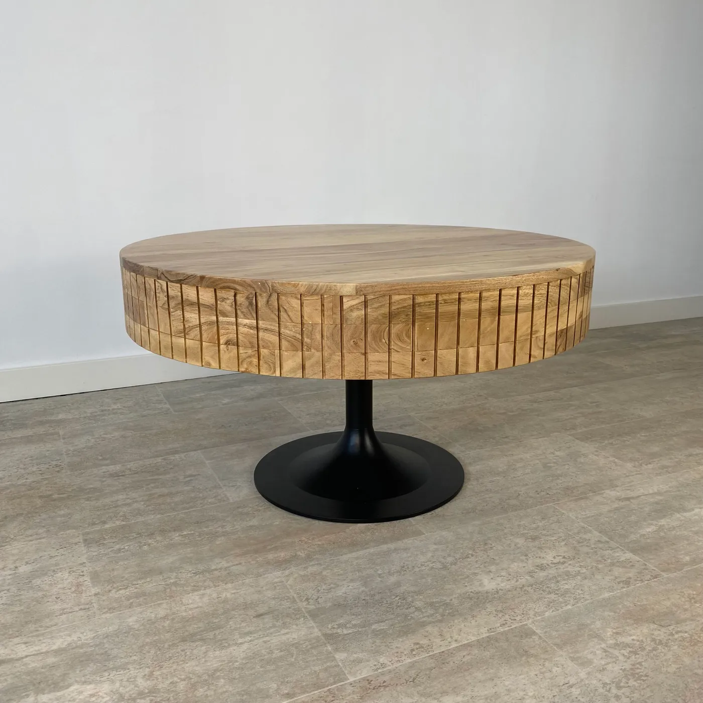 Barcelona acacia coffee table with drawer — Photo 5