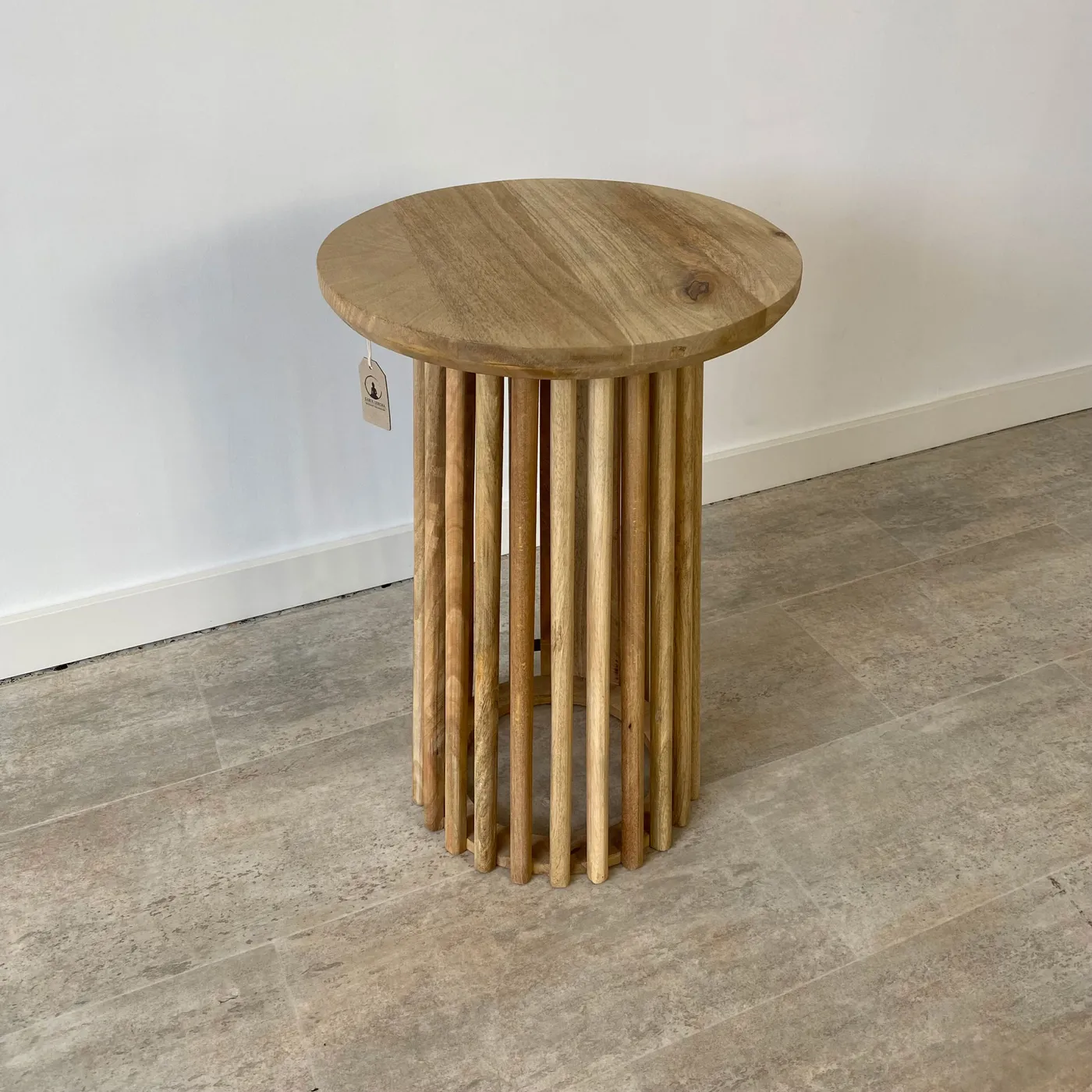 Table d’appoint ronde en manguier naturelle — Photo 1