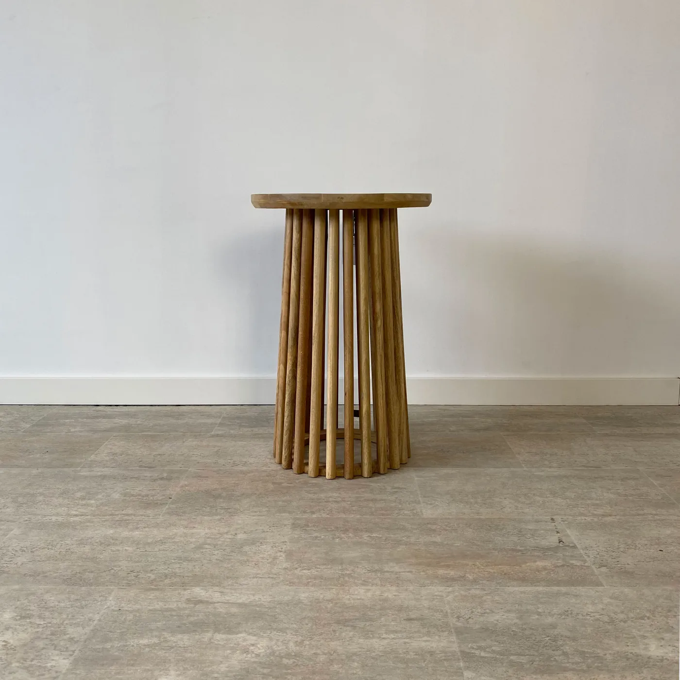 Table d’appoint ronde en manguier naturelle — Photo 4