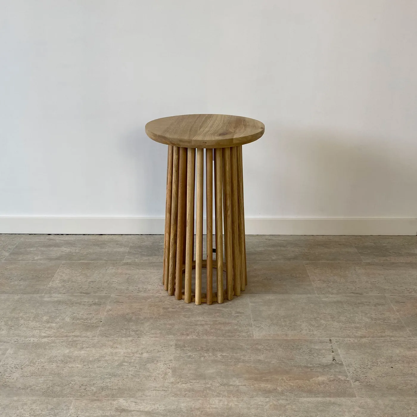 Table d’appoint ronde en manguier naturelle — Photo 6