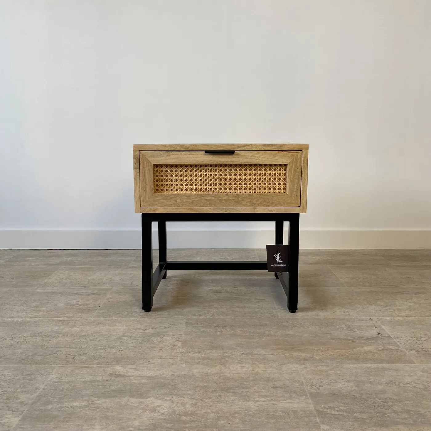 Table de nuit en manguier et rotin — Photo 4