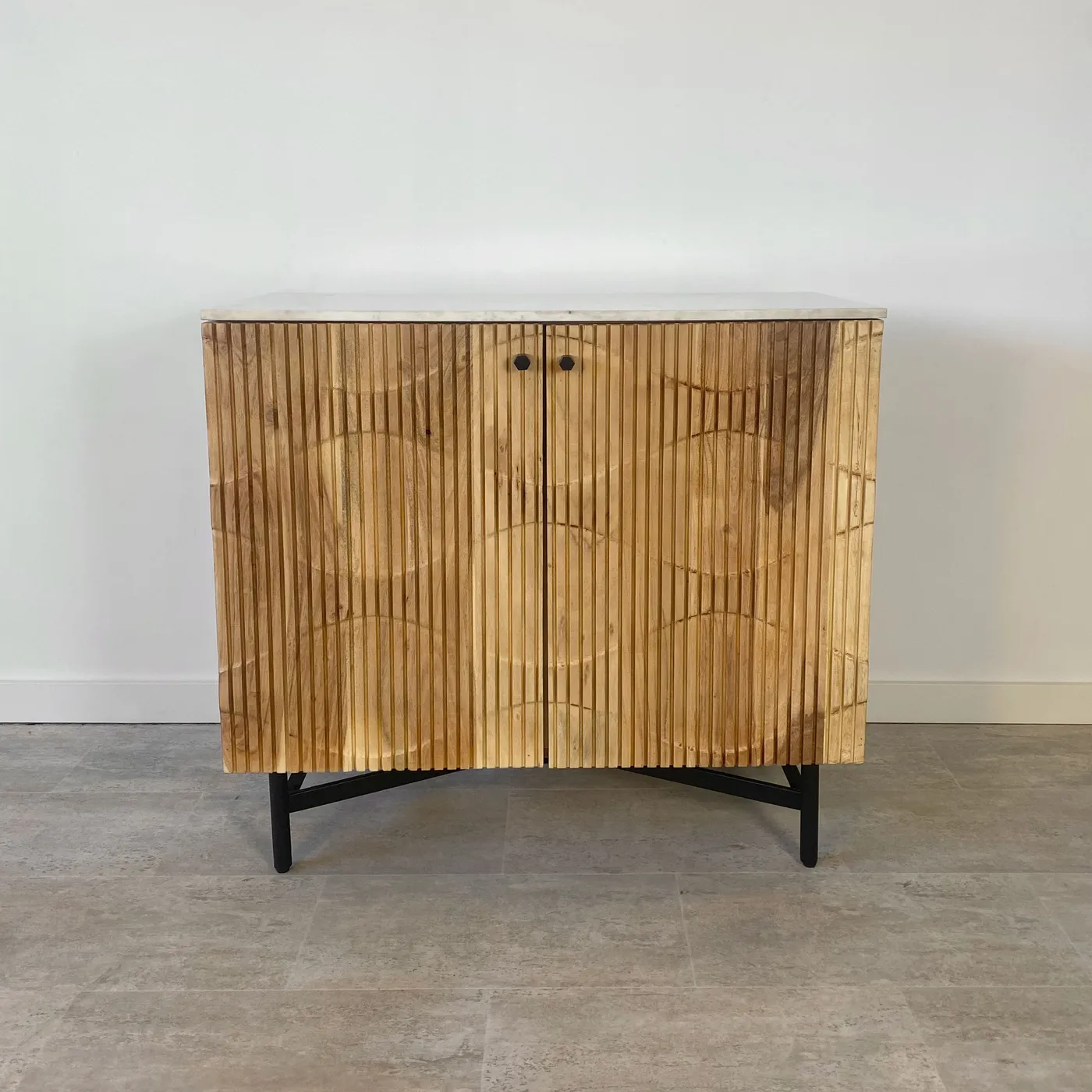Mueble bar Milan de acacia blanco — Foto 2