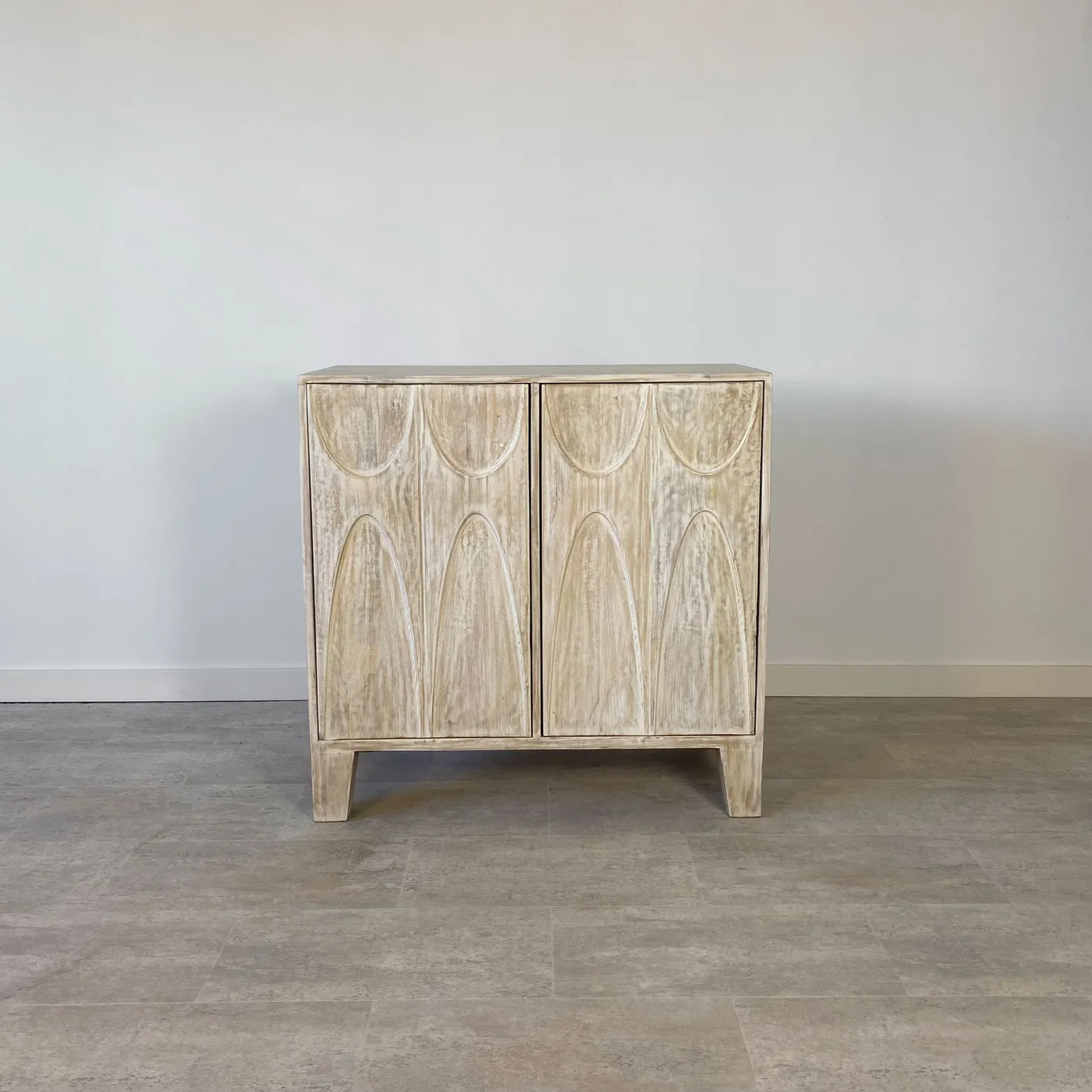Mueble arco de mango blanqueado — Foto 1