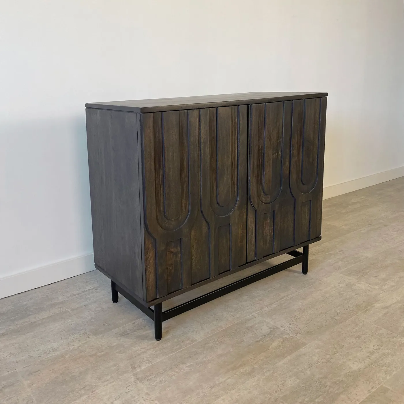 Arc mango wood cabinet – brown — Photo 2