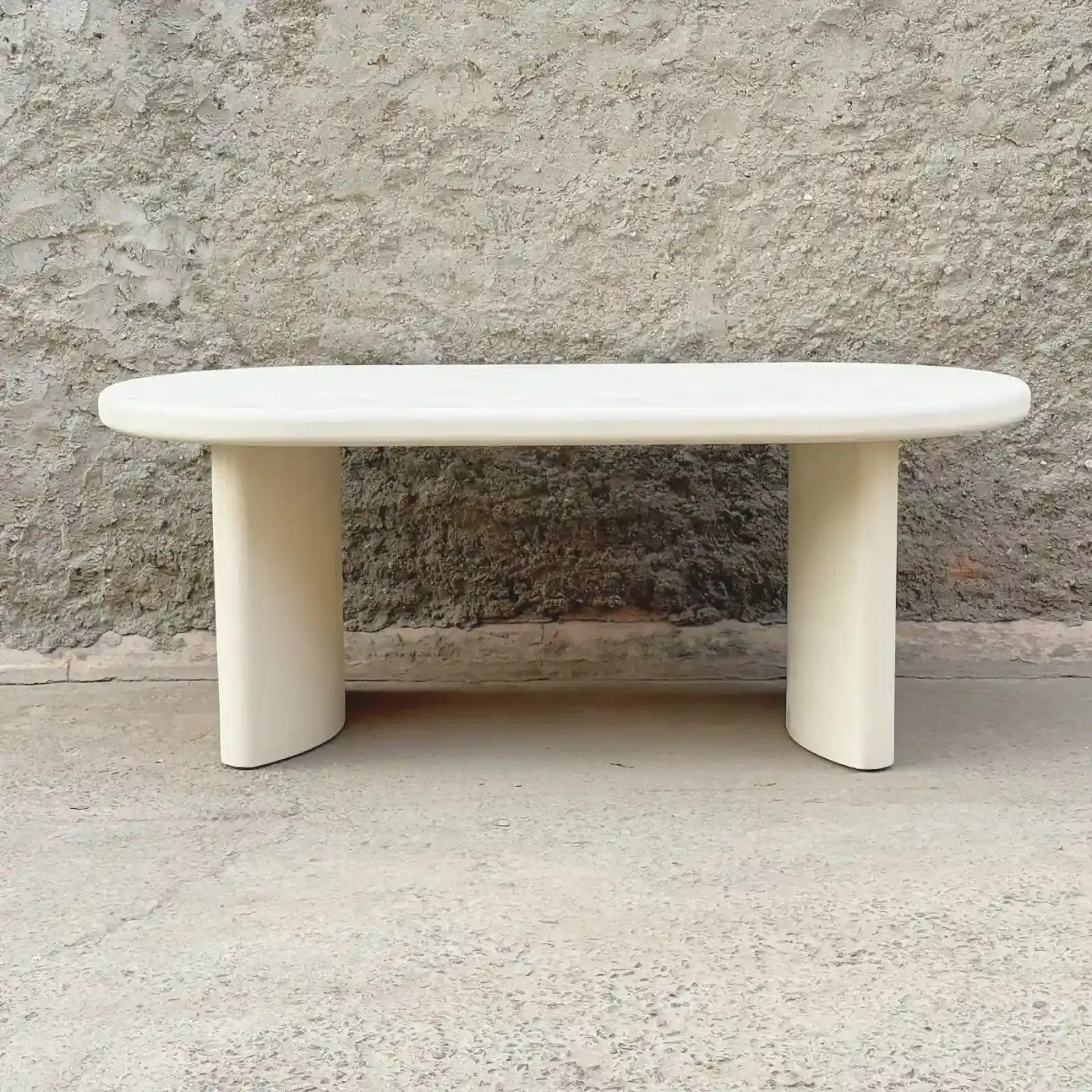 Mesa de comedor ovalada Ibiza de madera reciclada y efecto cemento — Foto 6