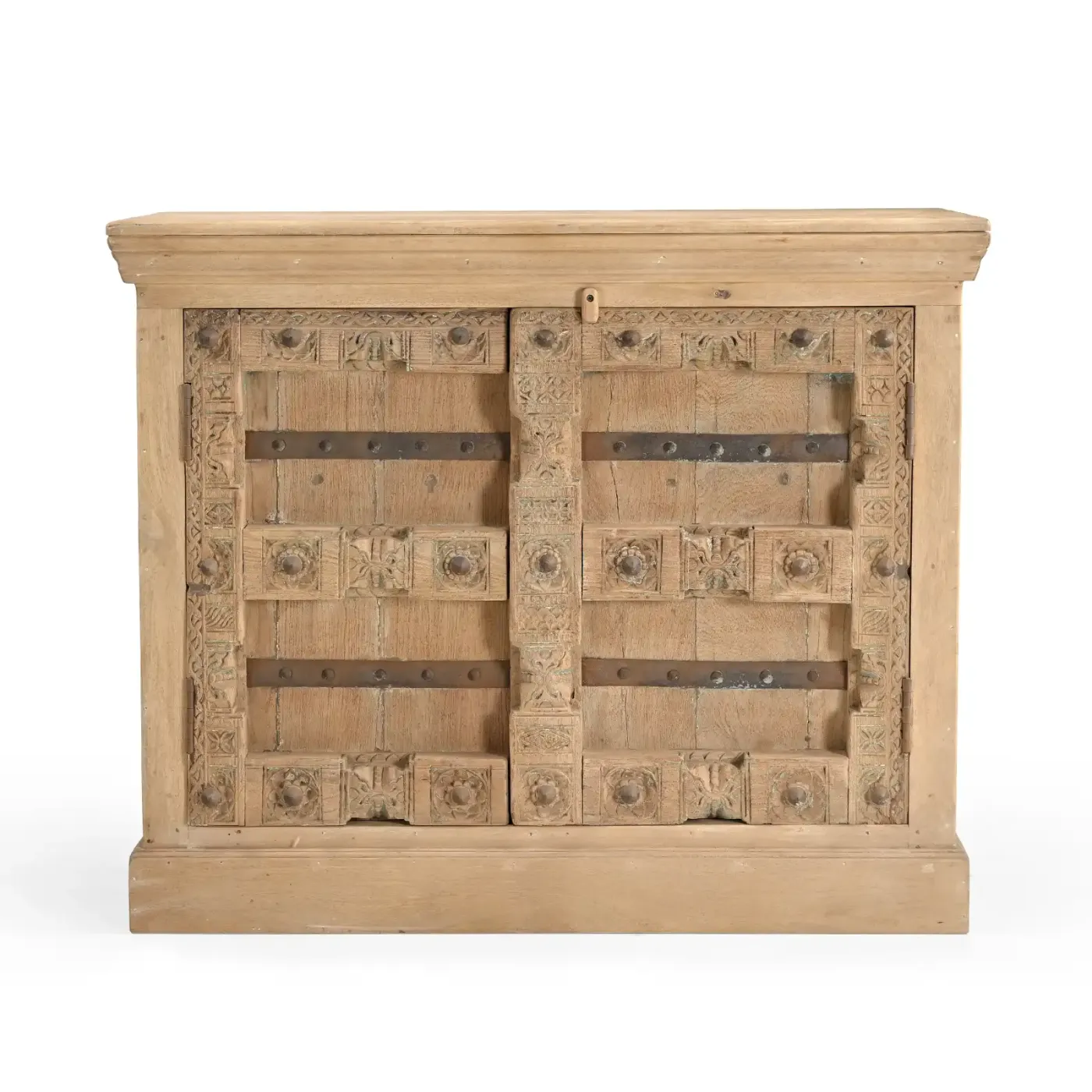 Antic dressoir van mangohout — Foto 1