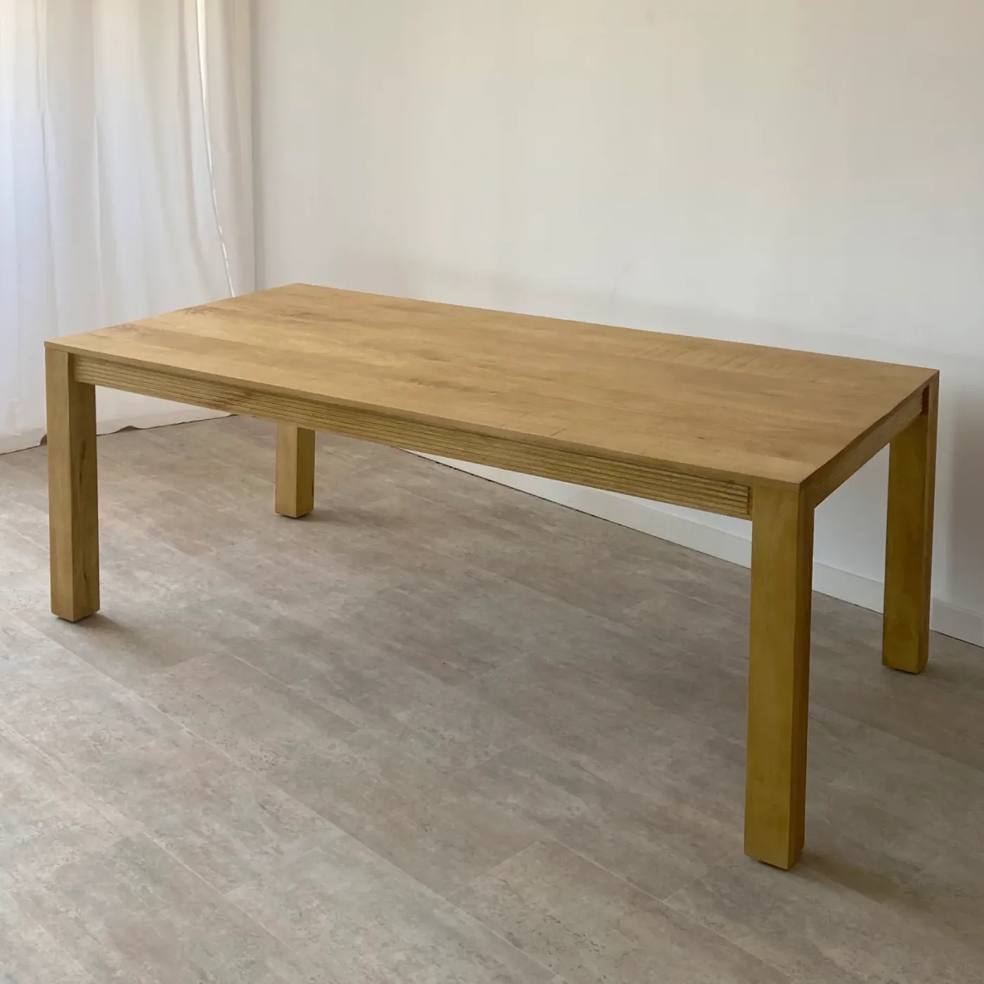 Basic mango wood dining table — Photo 2