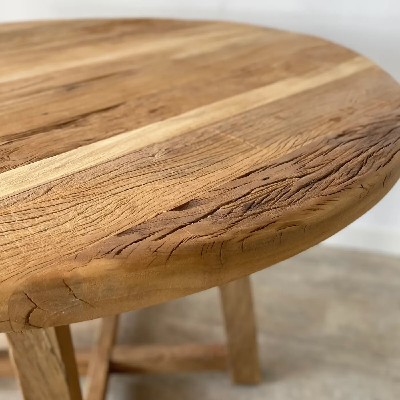 Round Ibiza wood recycled material dining table — Photo 3