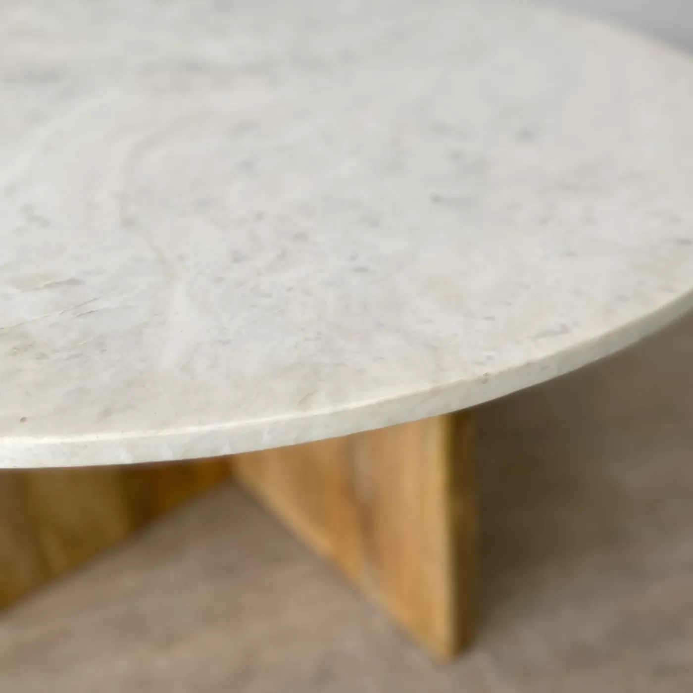 Mesa de centro Ibiza de mango y mármol — Foto 6