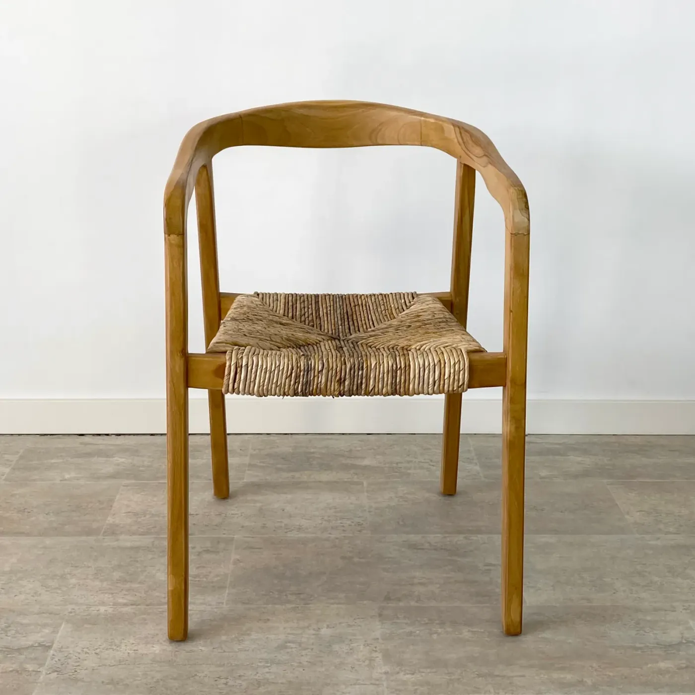 Set of 2 – nesting Ibiza teak seagrass chairs with armrests — Photo 2