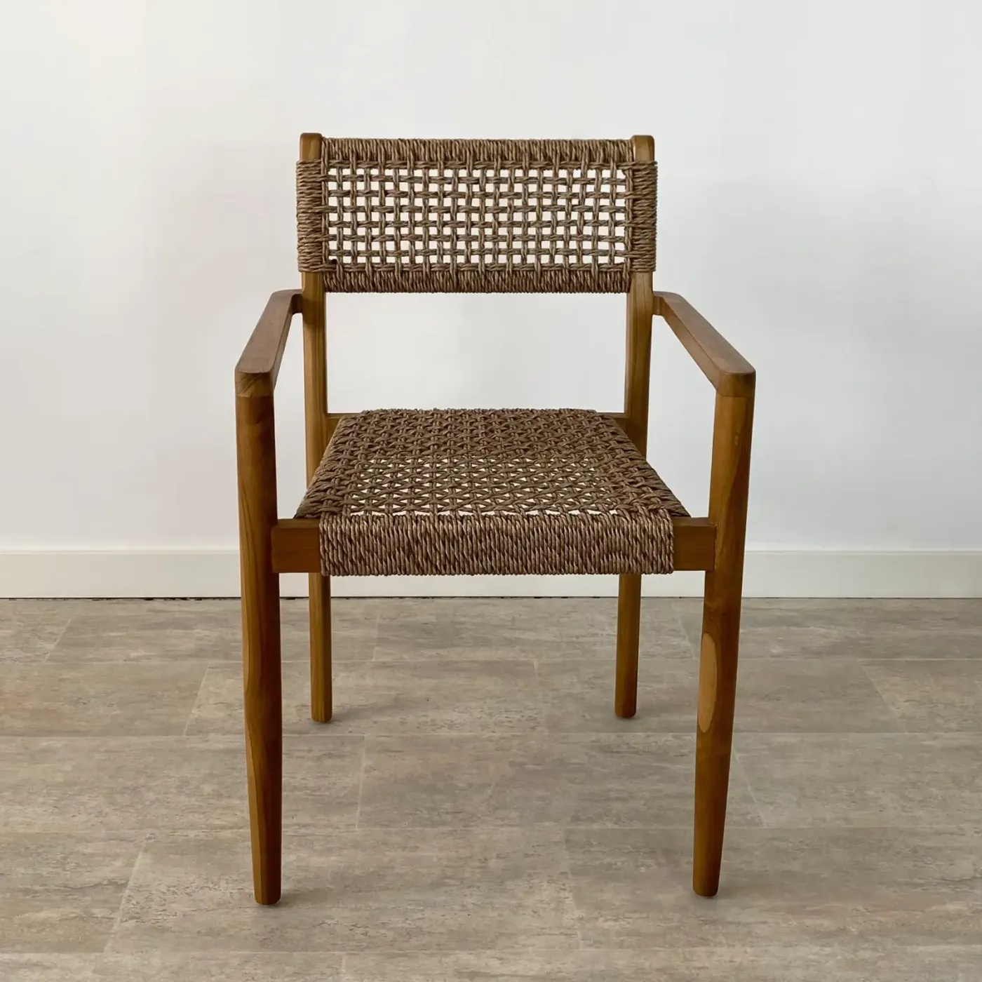 Set of 2 – stackable Ibiza teak chairs with armrests — Photo 3