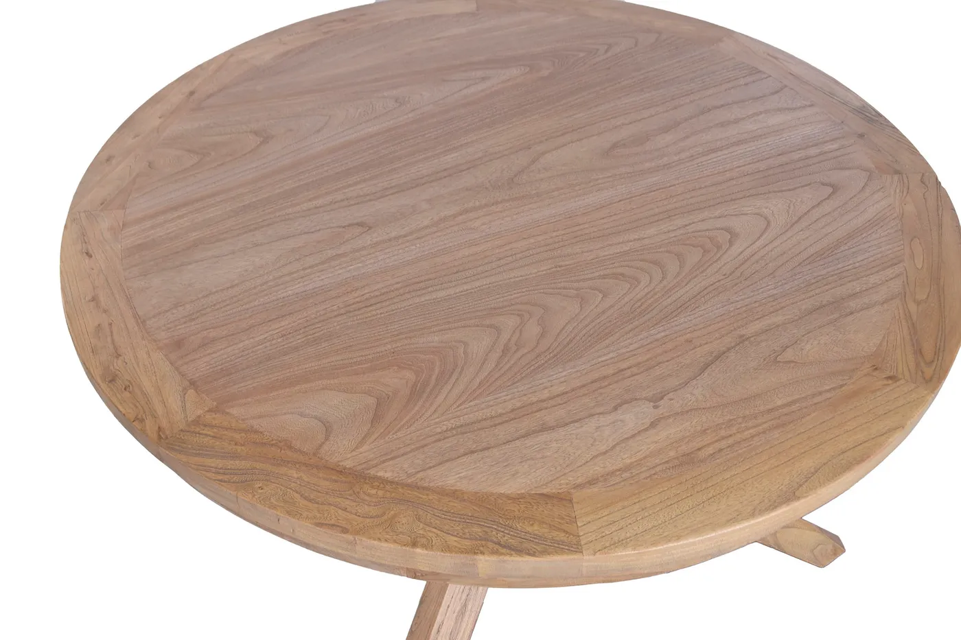 Mesa redonda de madera y material reciclado — Foto 2
