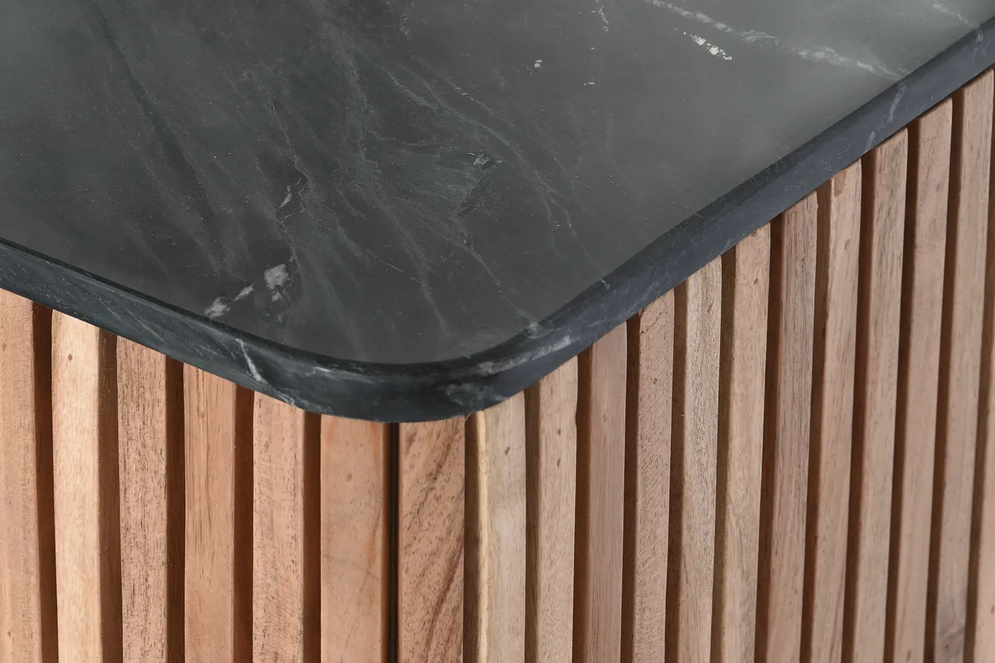 Table basse en acacia et marbre noire — Photo 2