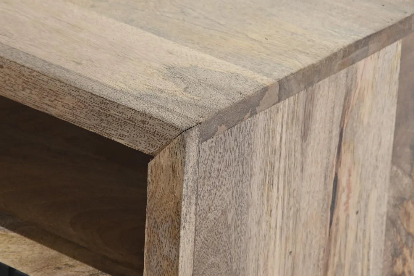 Salontafel van mangohout en metaal zwart — Foto 2