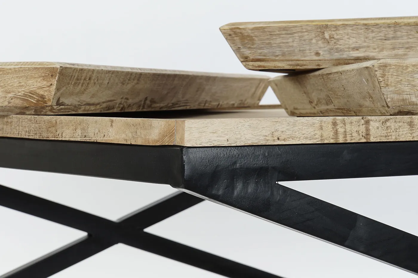 Table basse plateau en bois et métal — Photo 2