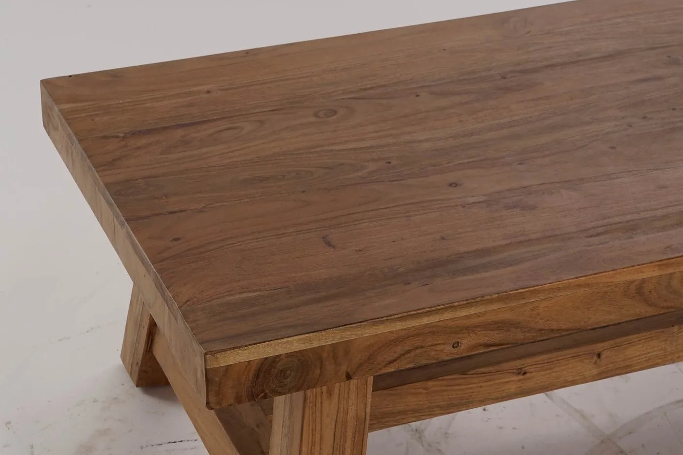 Acacia coffee table – brown — Photo 2