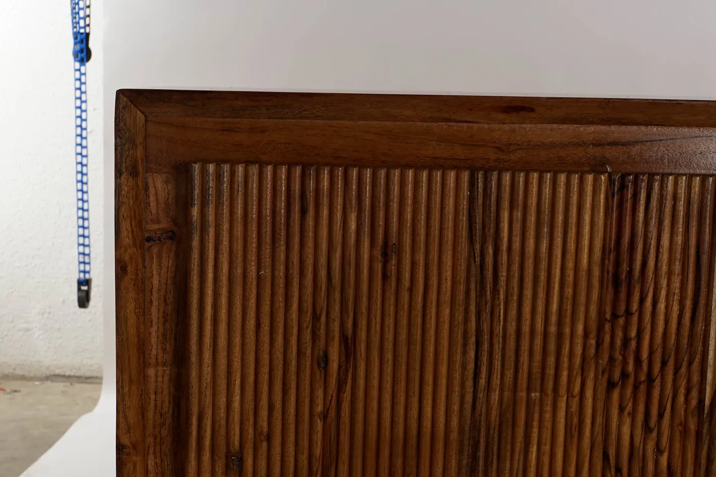 Acacia sideboard – brown — Photo 2