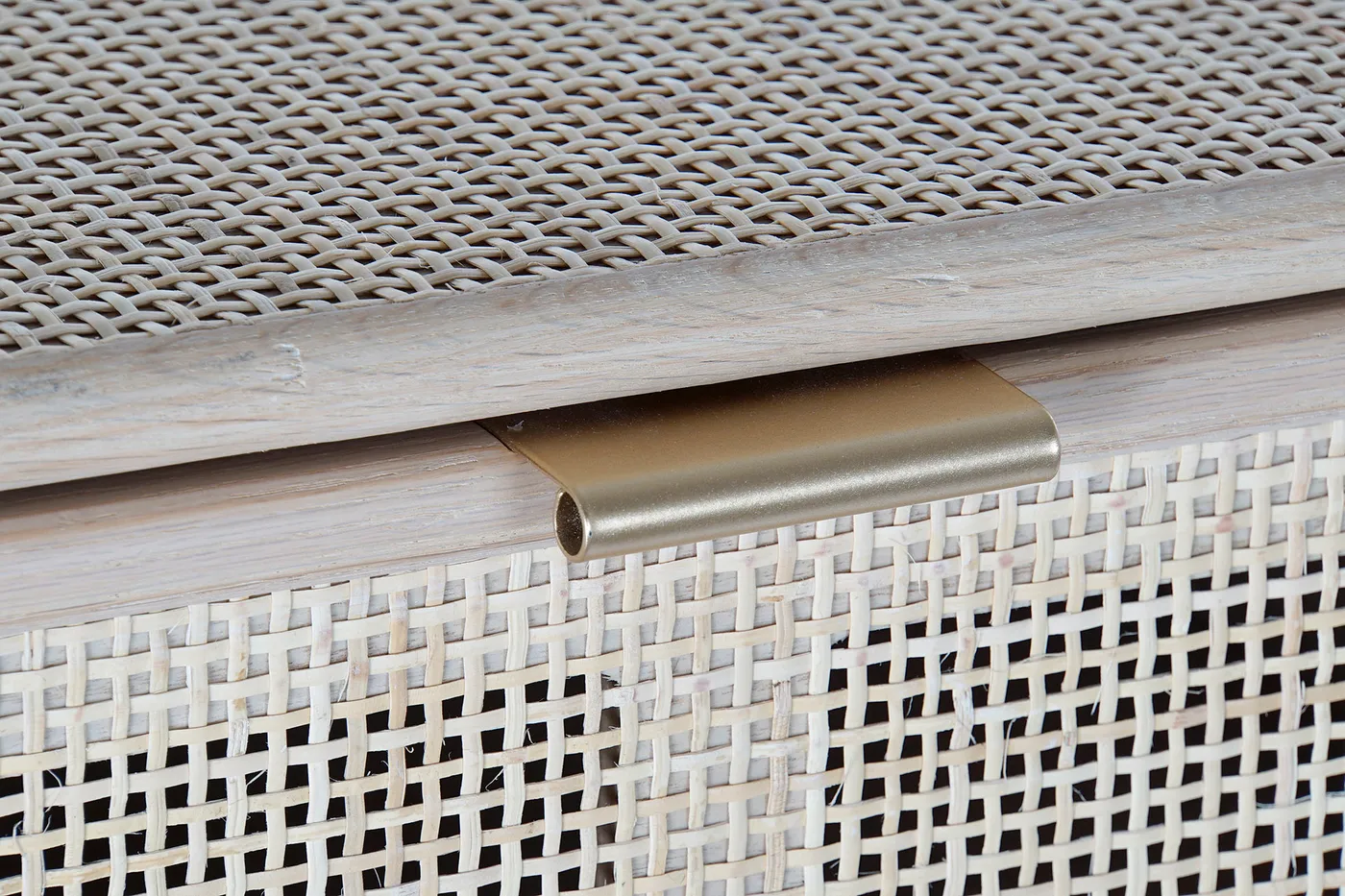 Commode en paulownia, MDF et cannage — Photo 2