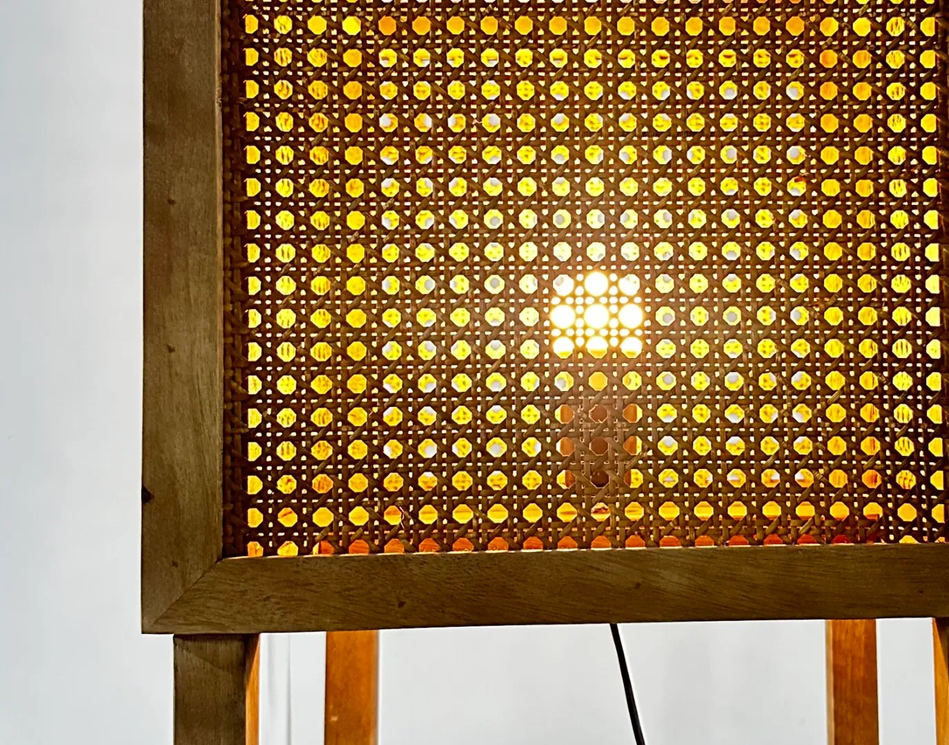 Mango wood natural fibre floor lamp – natural / brown — Photo 2