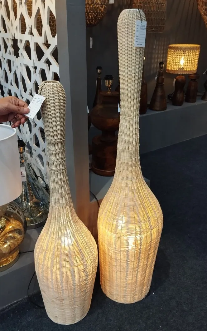 Rattan iron floor lamp – natural — Photo 1