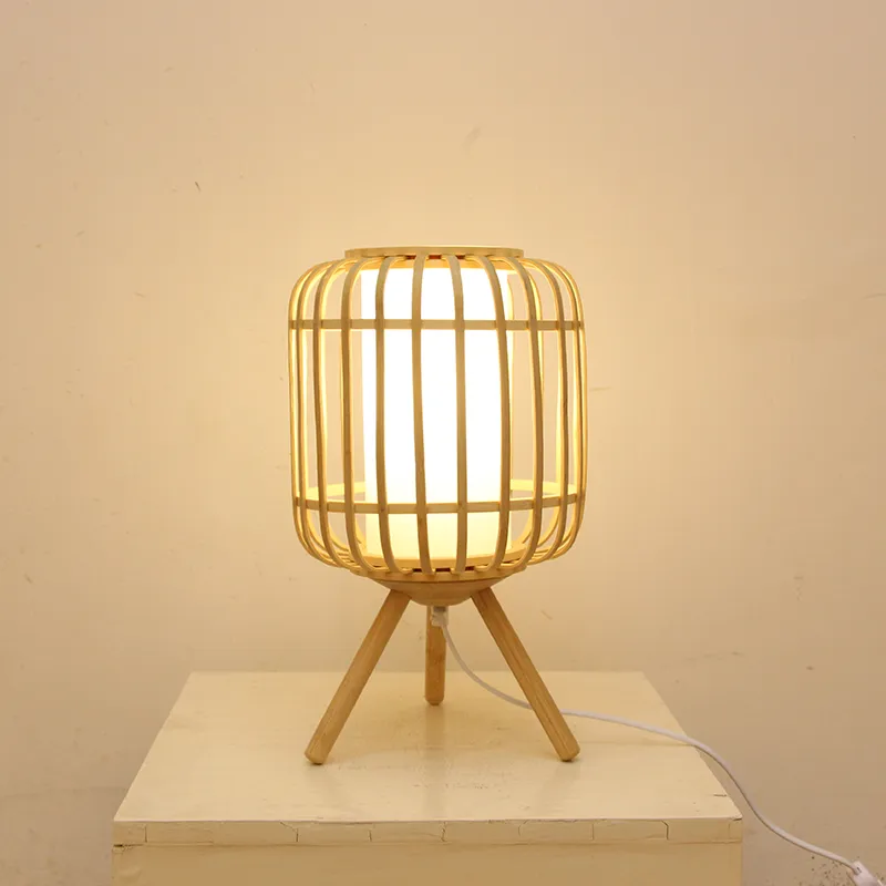 Bamboo wood table lamp – natural — Photo 2