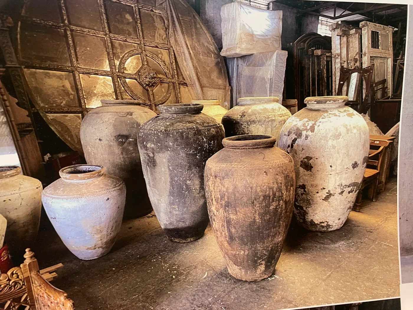 One-of-a-kind antique-style terracotta amphora — Photo 2