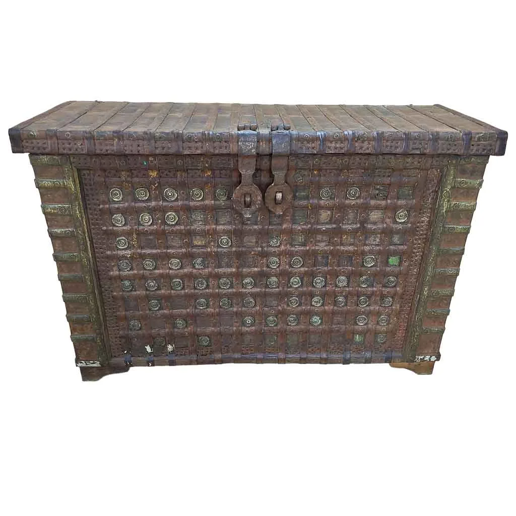 Handmade wood trunk — Photo 2