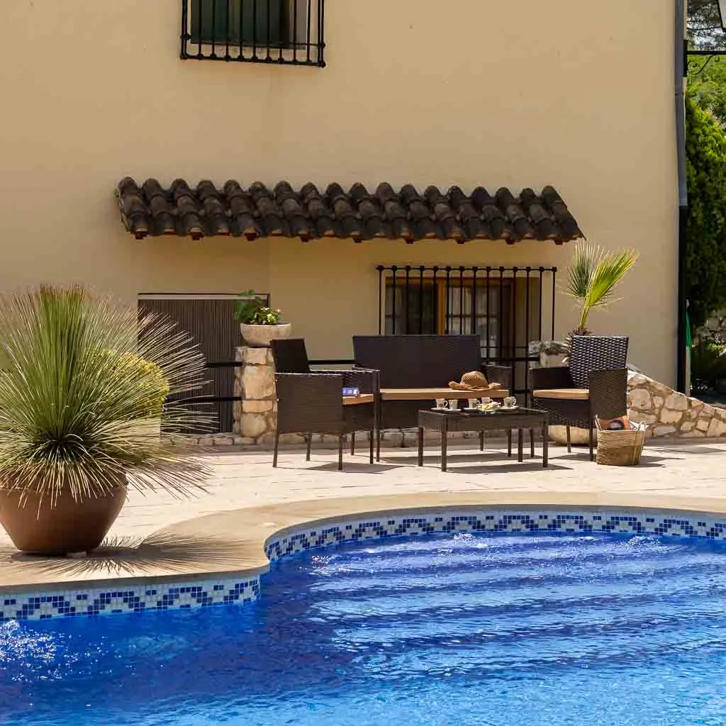 Mesa sofá sillón marrón — Foto 2